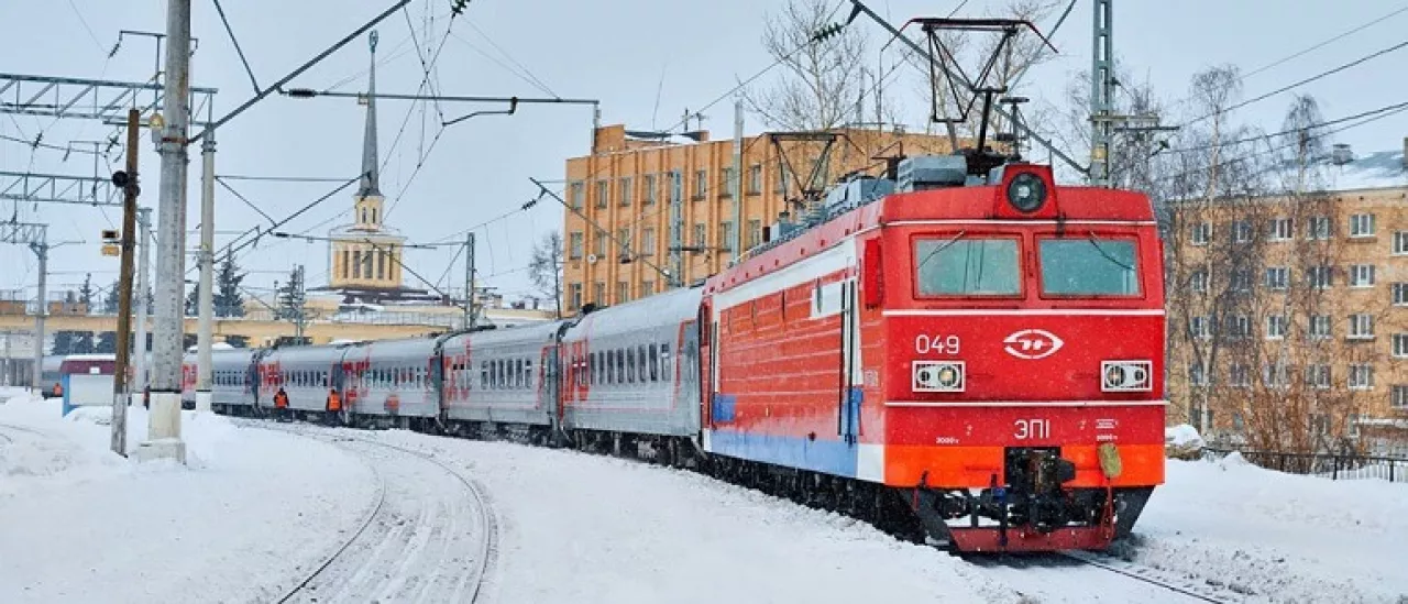 Фирменный поезд «Арктика»