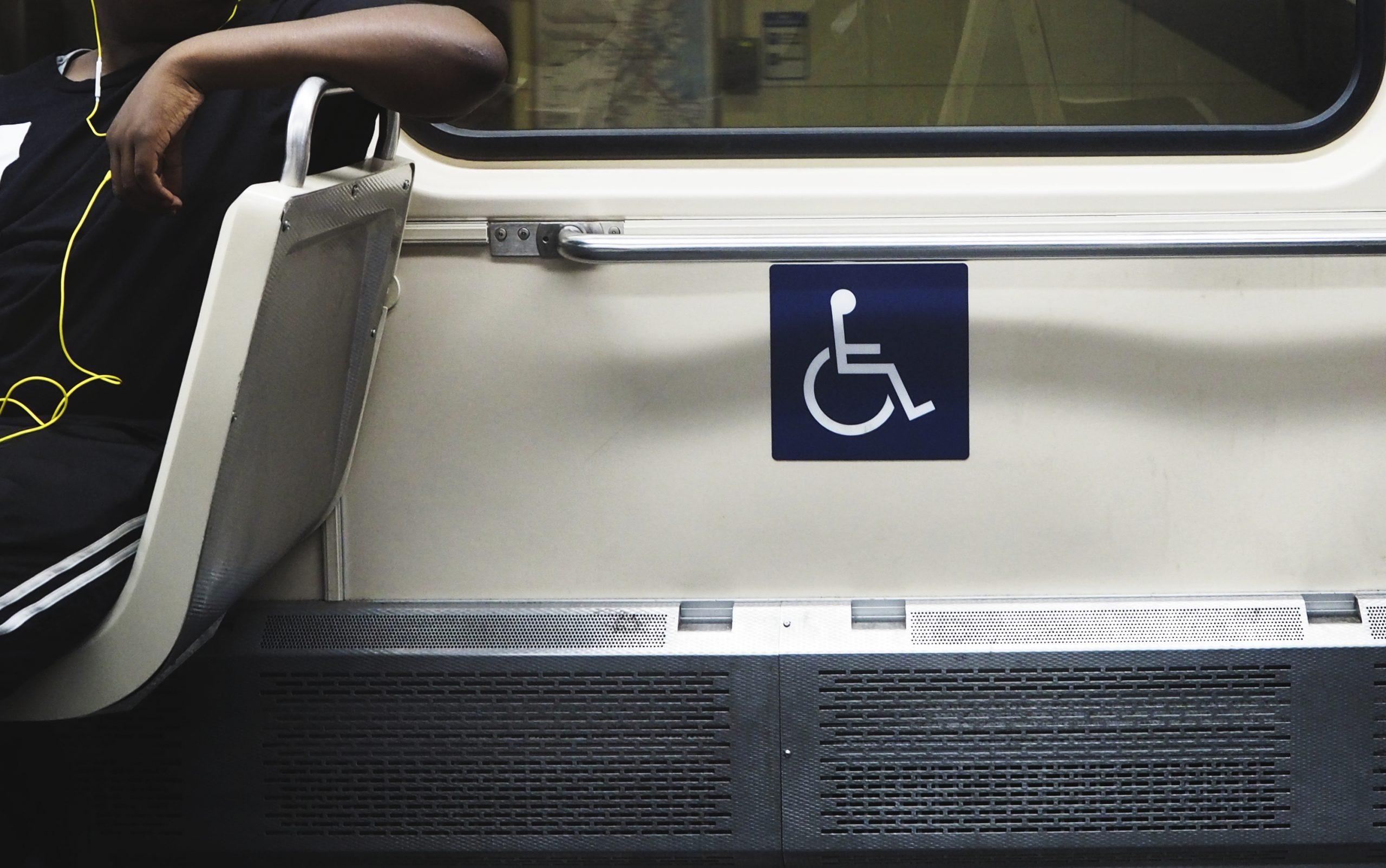 Проезд инвалидов на РЖД: правила оказания услуг, порядок покупки билетов